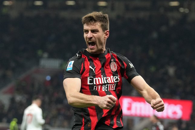 Prediksi Fiorentina vs Milan 11 Januari 2026: Ujian Konsistensi Rossoneri di Artemio Franchi