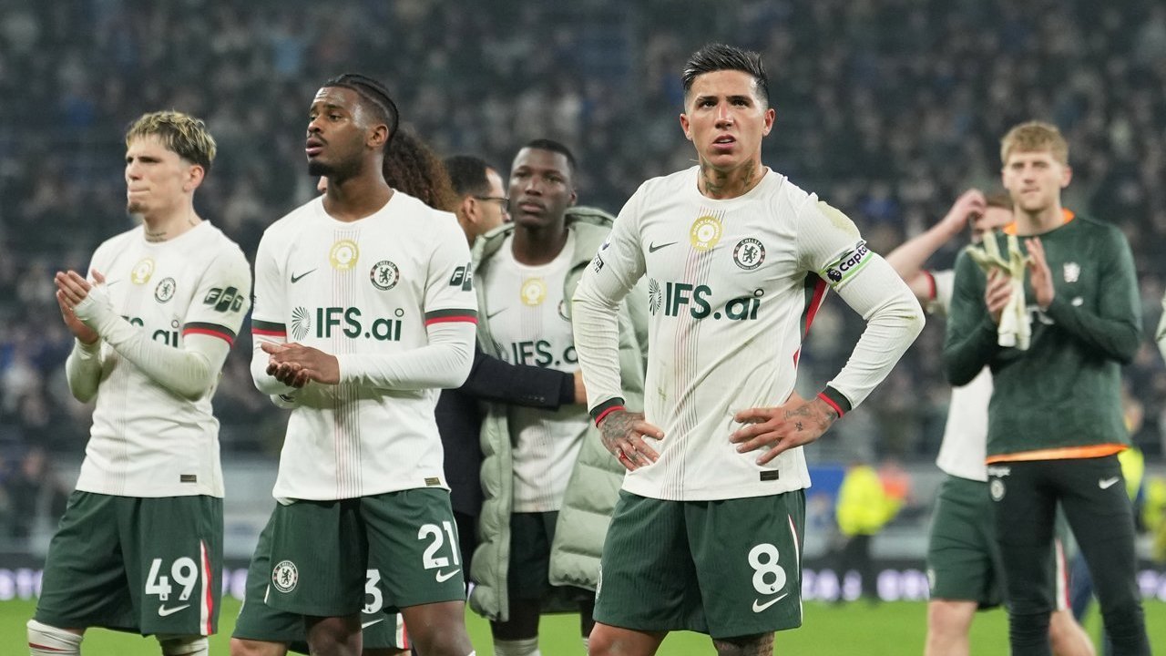 Chelsea Dibantai Everton 3-0, Liam Rosenior: Kami Memang Layak Kalah